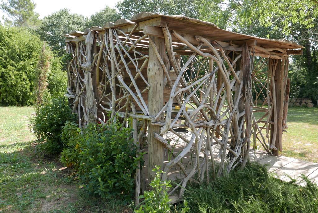 Cabane De La Leque Fontvieille Buitenkant foto